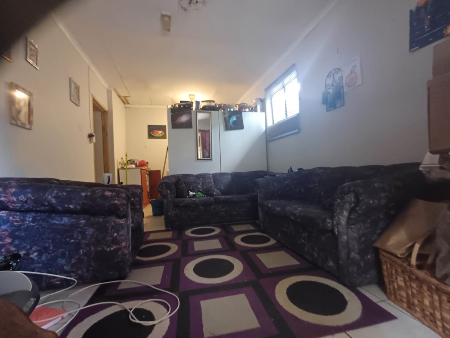 5 Bedroom Property for Sale in Wilkoppies North West